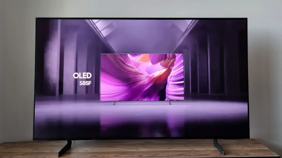 Telewizor Samsung 55” S85F – kiedy liczy się czerń, kontrast i emocje