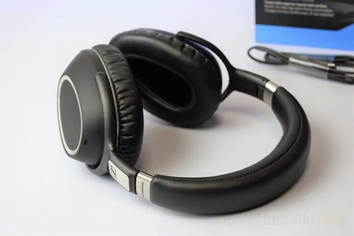 Sennheiser PXC 550 – test niemal idealnych słuchawek z aktywną redukcją szumów