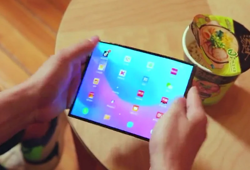 Składany telefon Xiaomi pojawia się w nowym filmie