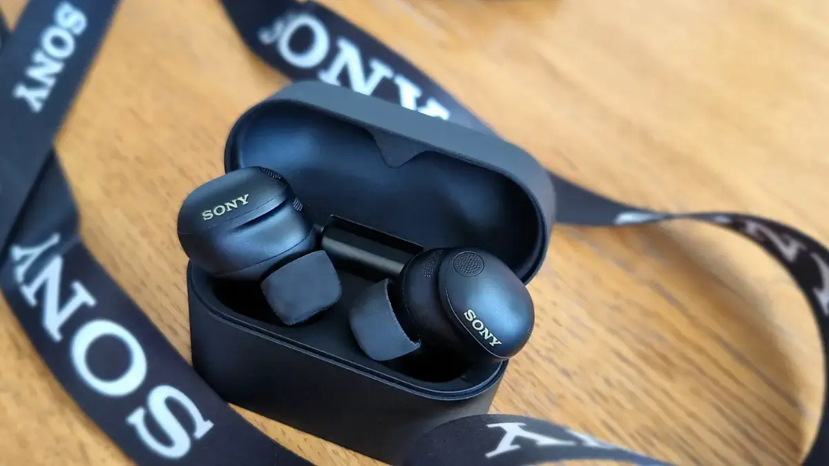 Recenzja Sony WF-1000XM6 – dokanałowe słuchawki, które łamią stereotypy 