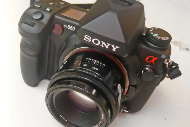 Sony kupuje dział matryc aparatów od Toshiby