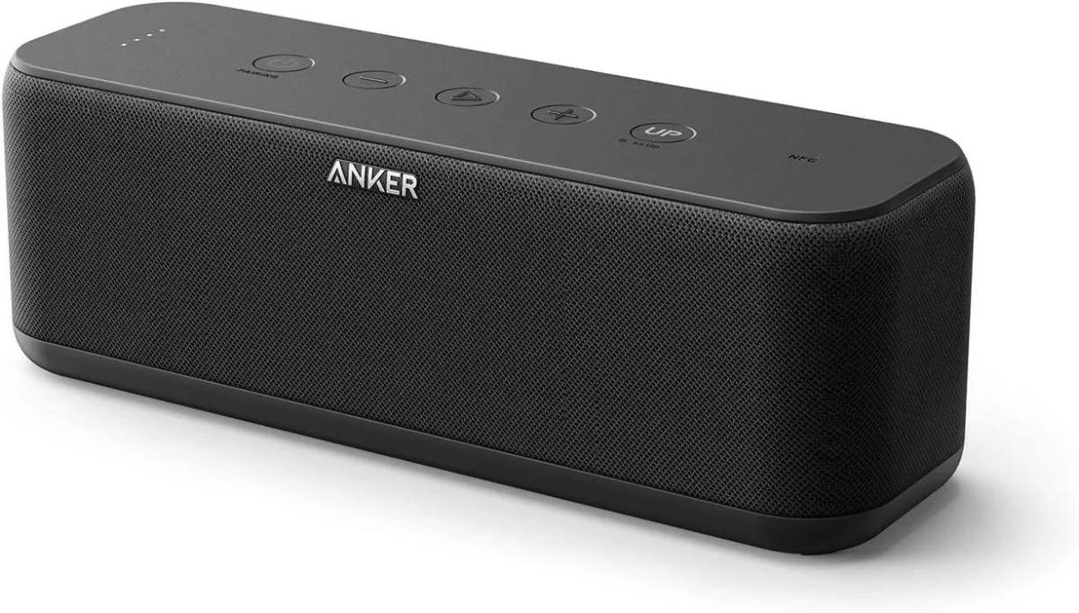 Soundcore Boost niemal o połowę taniej. Ten głośnik zastąpi ci powerbank