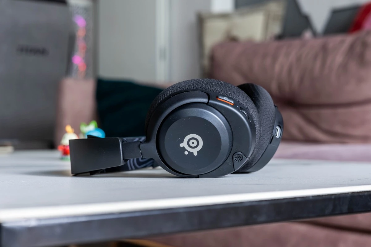 Steelseries Arctis Nova 5