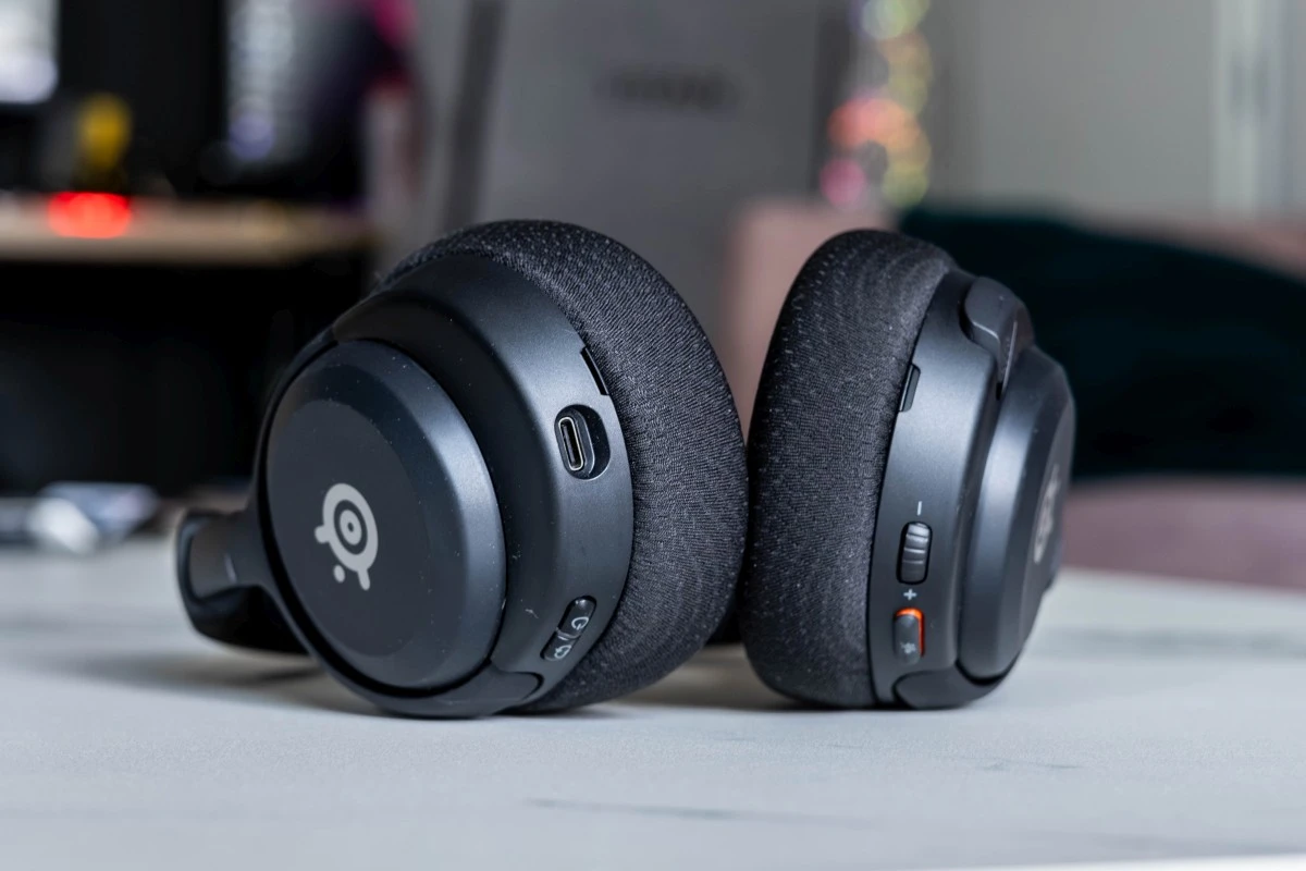 Steelseries Arctis Nova 5