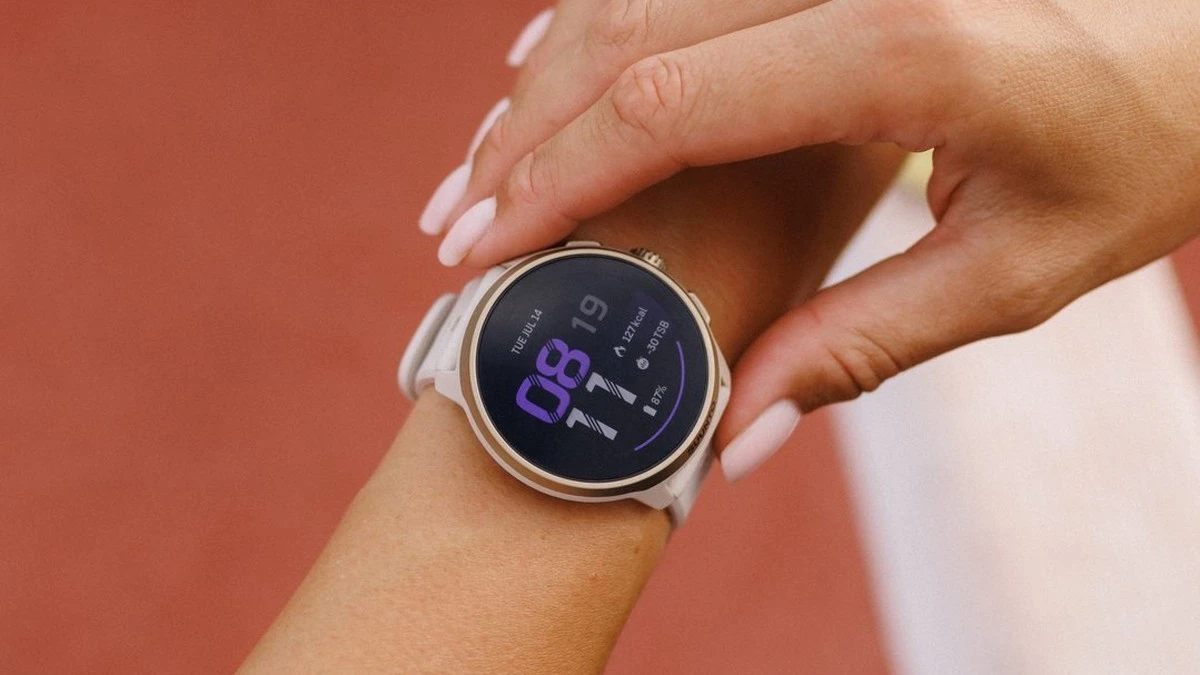 Suunto Run 2 oficjalnie. Waży tylko 35 gramów i ma mapy offline z całego świata