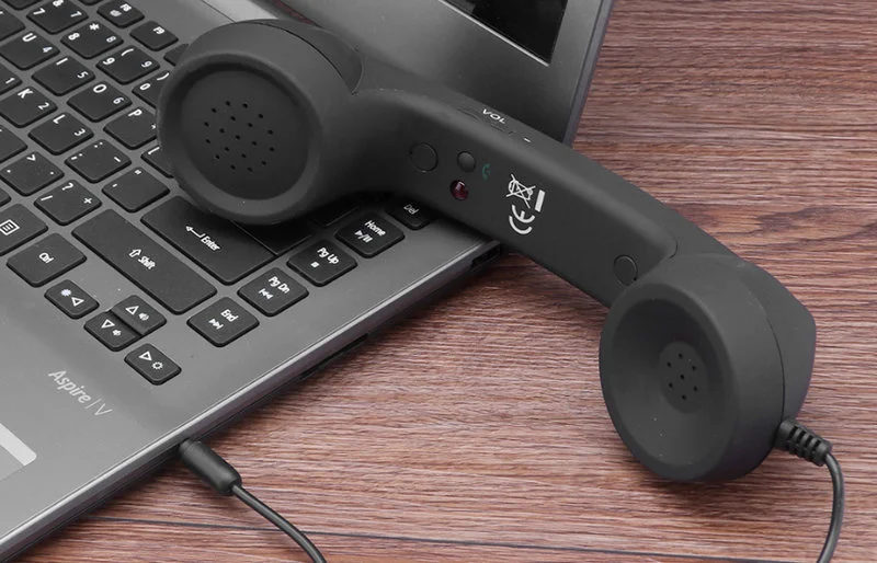 Xiaomi nie chce być jak Apple. Firma zamierza produkować tylko klasyczne telefony