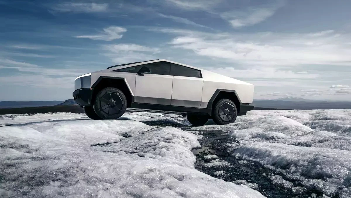 Częste mycie skraca życie. Zwłaszcza aut elektrycznych Tesla Cybertruck