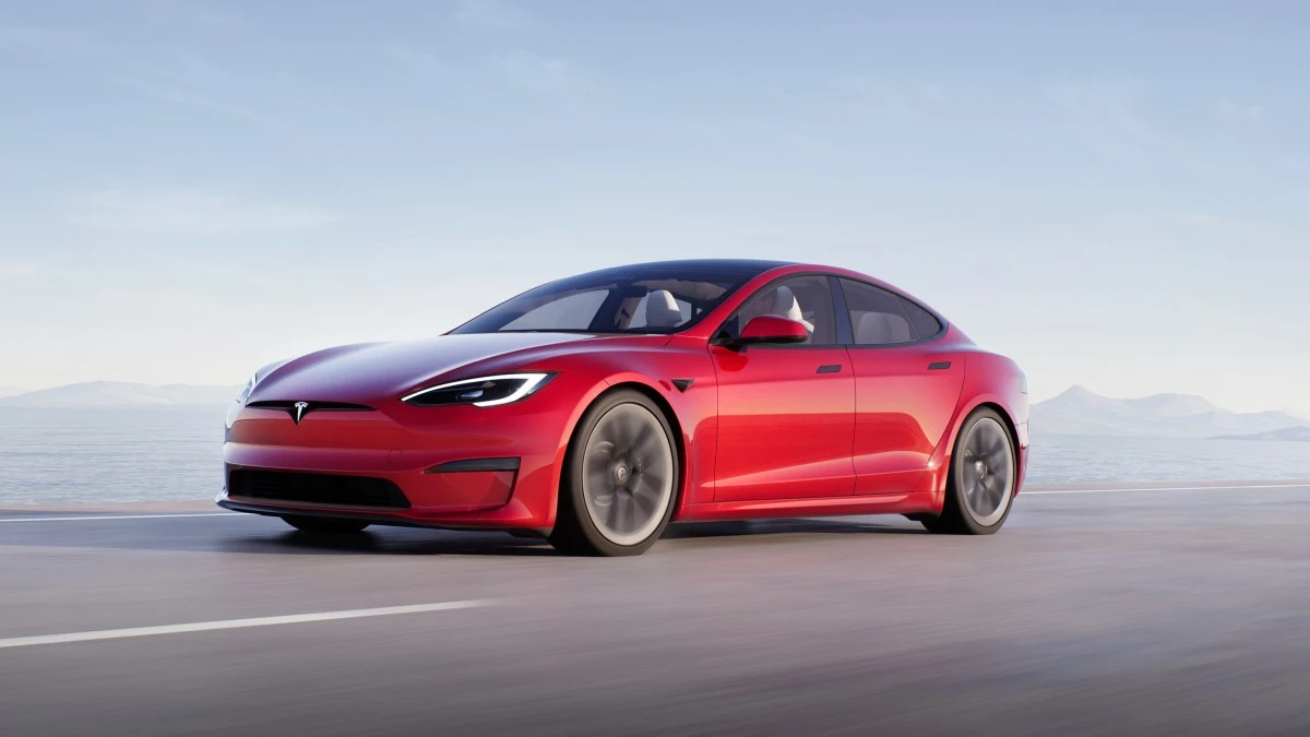 Problem z autami Tesla. Tysiące samochodów z wadliwym oprogramowaniem