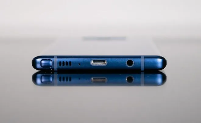 Minijack na cenzurowanym – teraz pozbędzie się go Samsung i to już niedługo