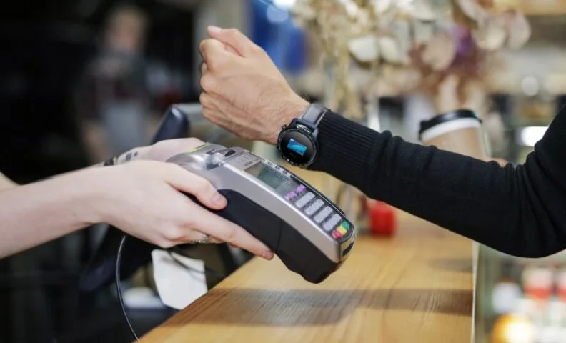 Zegarek TicWatch Pro 3 LTE z eSIM już w Polsce. Kusi mnogością funkcji