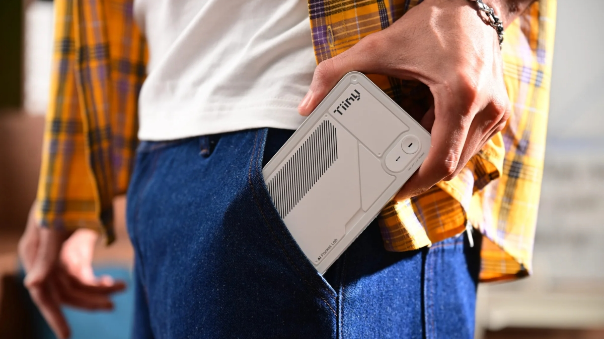 Myślałeś, że Twój laptop jest mocny? To maleństwo mieści w kieszeni potężne AI