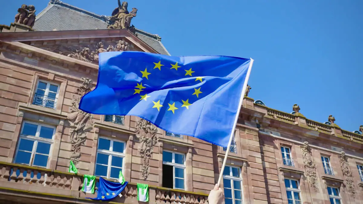 TikTok tylko dla dorosłych? Unia Europejska szykuje zmiany