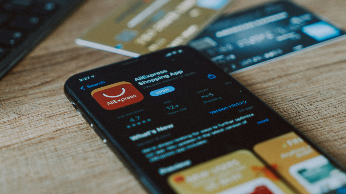 Koniec tanich zakupów. Idą dodatkowe opłaty za paczki z Chin