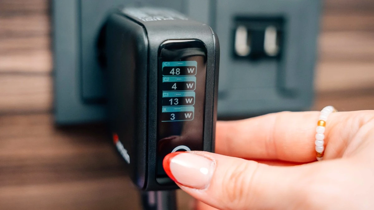 Verbatim skurczył ładowarki GaN. Seria Mini GaN o mocy do 140 W zmierza do Polski