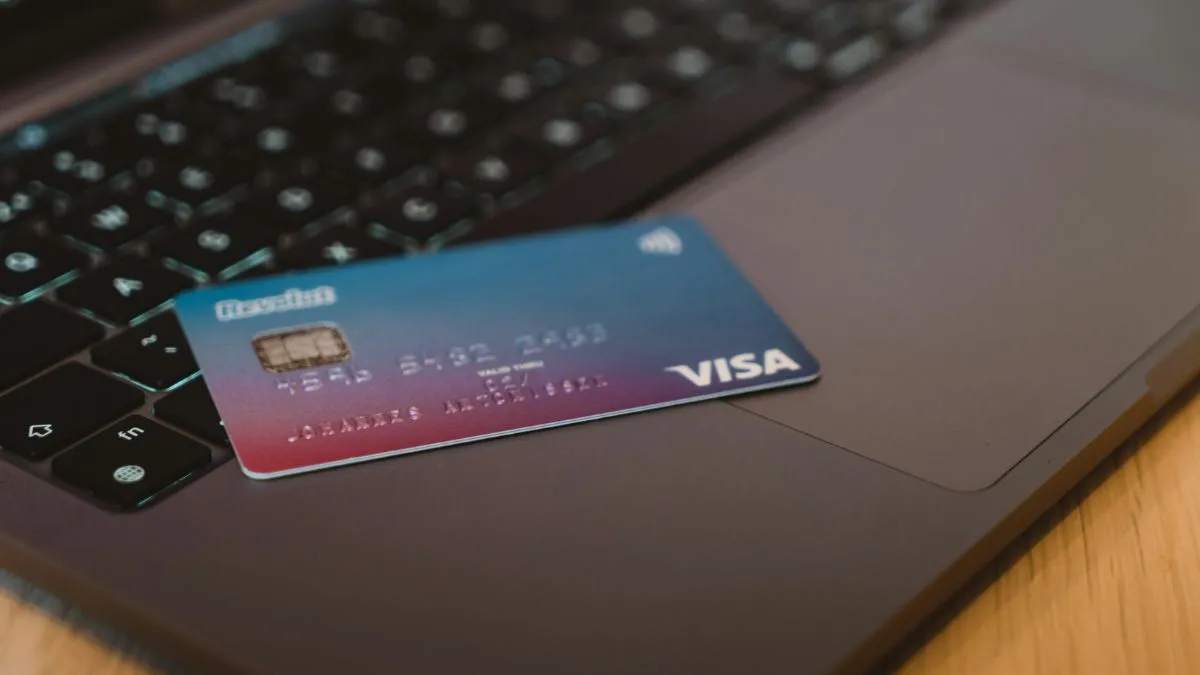 Karta płatnicza Visa.