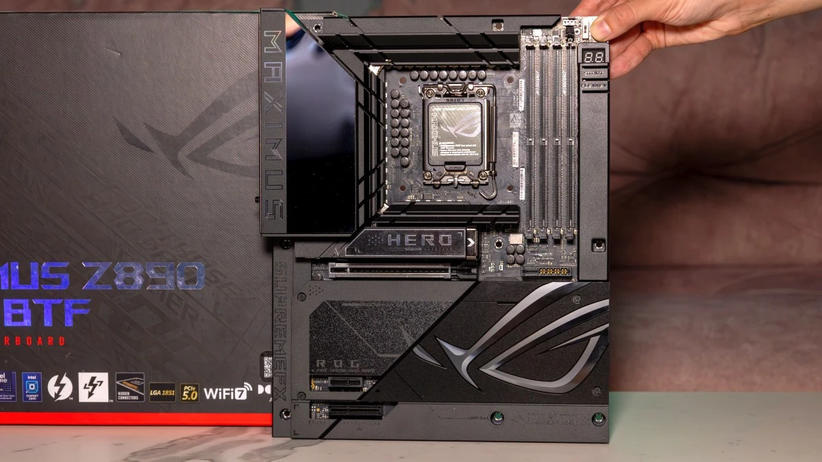 ASUS ROG Maximus Z890 Hero BTF. Zbierałem szczękę z podłogi na widok tego systemu