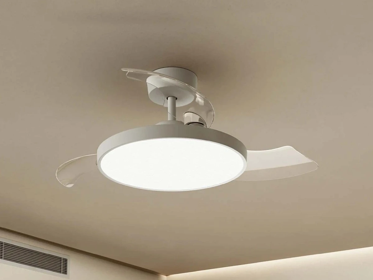 Xiaomi chce namieszać pod sufitem. Ta lampa chłodzi latem i przydaje się zimą