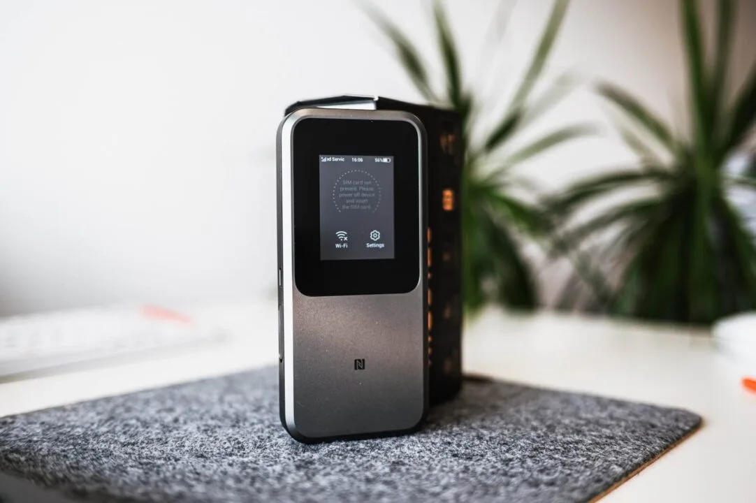 Test ZTE MU5120 – routera mobilnego z funkcją powerbanku. Czy takie urządzenia mają jeszcze sens?