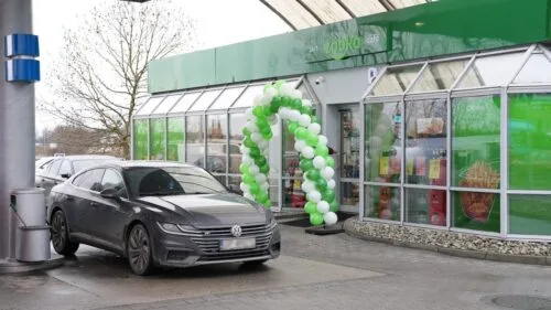 Żabka dla zmotoryzowanych w opolu