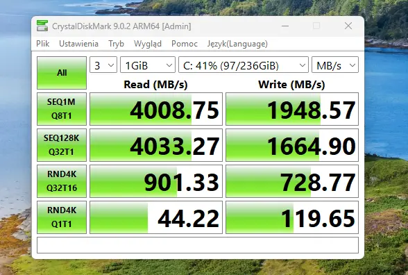 Lenovo ThinkPad T14s Gen 6 z układem Snapdragon X Plus (X1P-42-100) dysk ssd