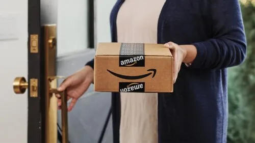 Amazon ukrywa tańsze produkty. Konsumenci pozwali giganta