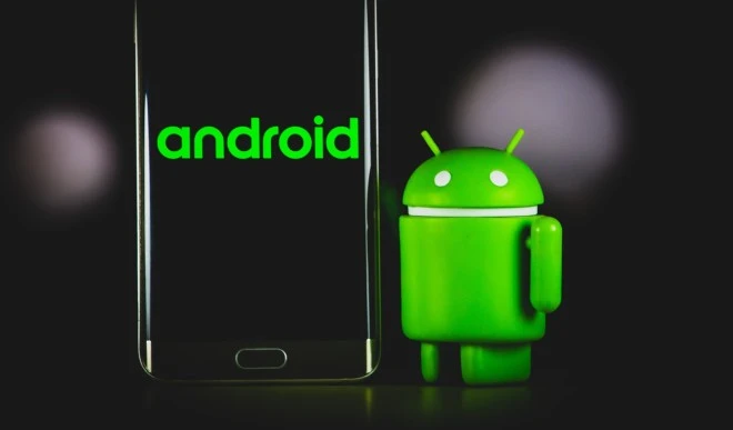 Nie opłaca się kupować smartfonów z Androidem? Tanieją w zastraszającym tempie