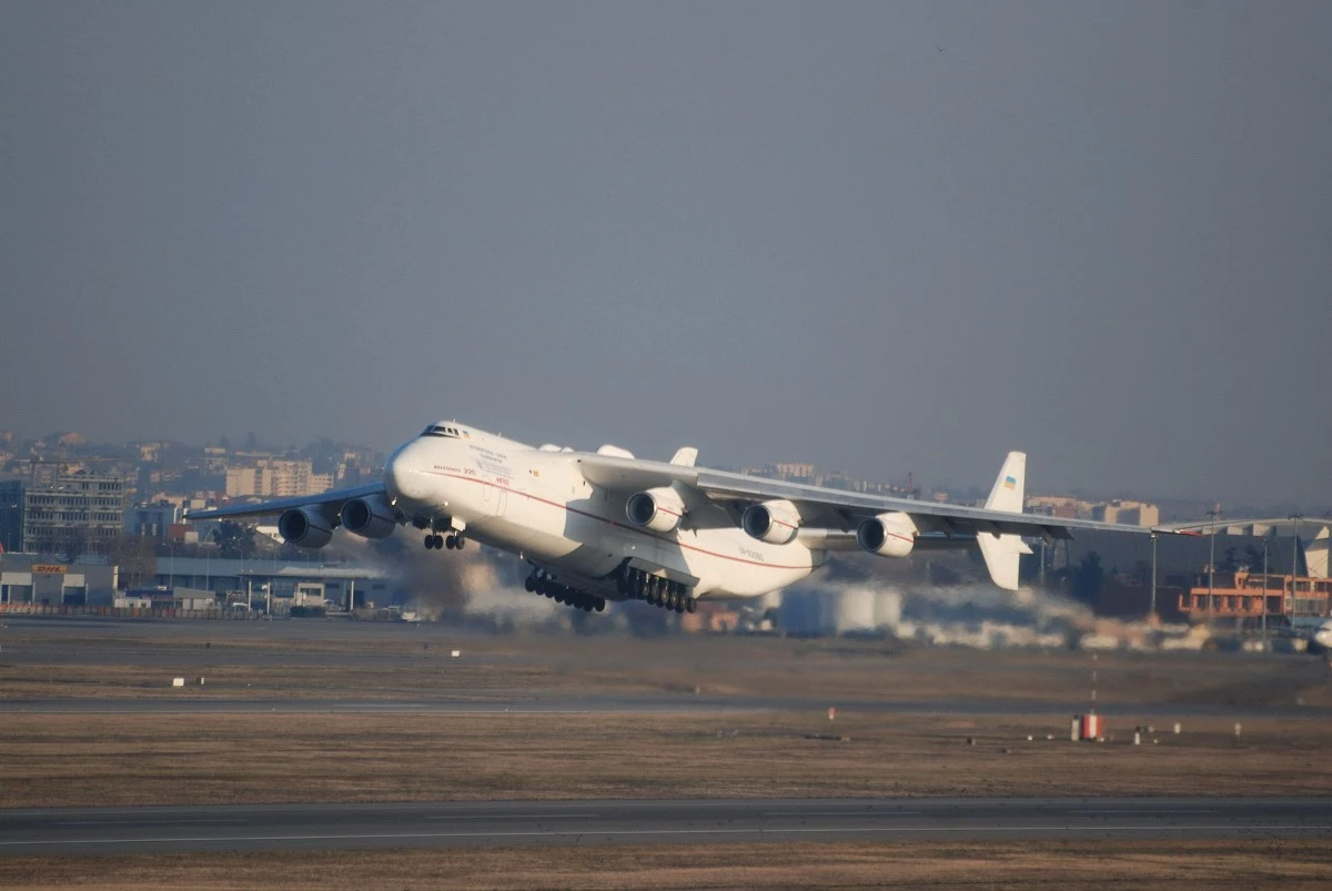 Ukraina odbuduje największy samolot świata – model Antonov An-225