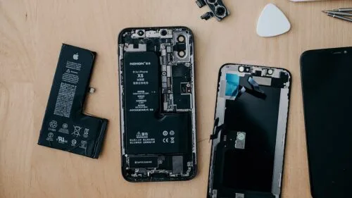 Apple daje narzędzia i mówi „napraw sam”. Konsumenci w szoku