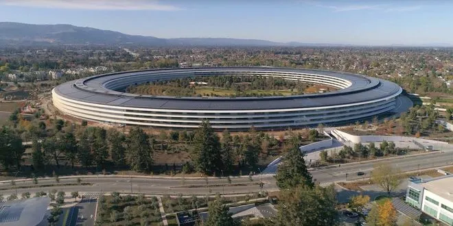 Szklane ściany i drzwi w Apple Park… zagrażają jego pracownikom