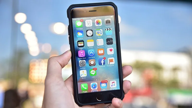 Apple się ugięło – firma poinformuje Cię, że aktualizacja iOS zmniejszy wydajność urządzenia