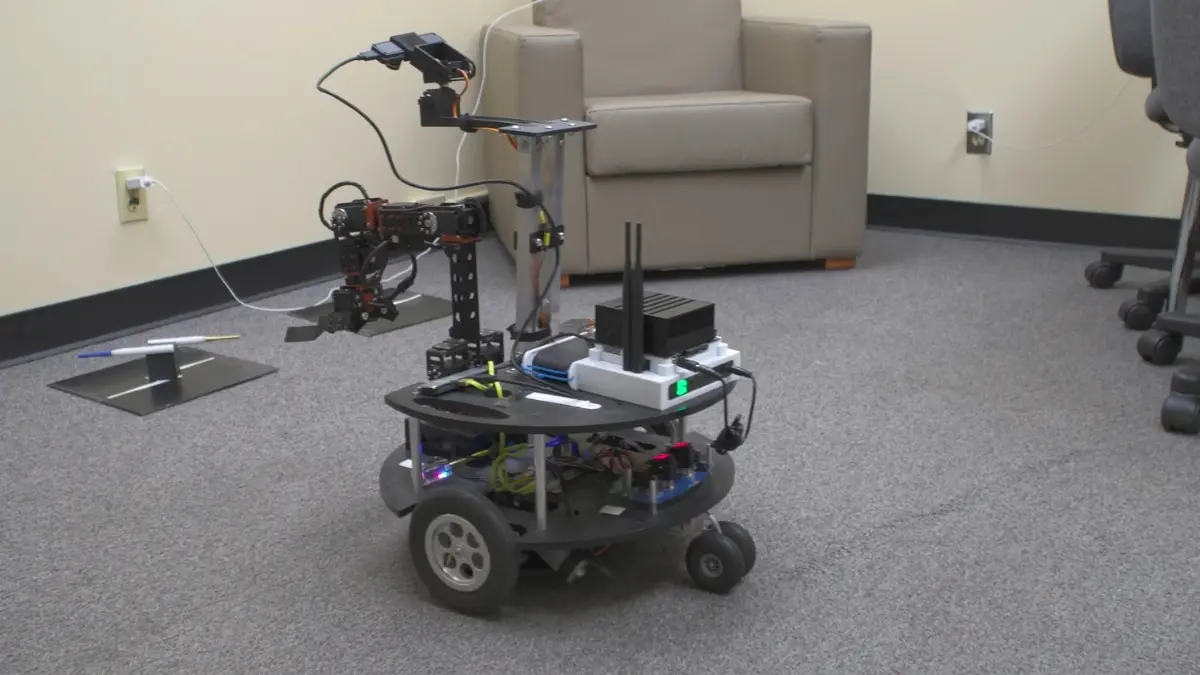 Zamiast księżycowego pyłu – wykładzina z biura. Tak trenują roboty do misji księżycowych