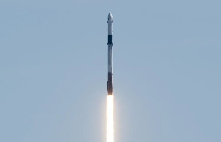 Właśnie odbył się pierwszy w pełni prywatny lot na Międzynarodową Stację Kosmiczną