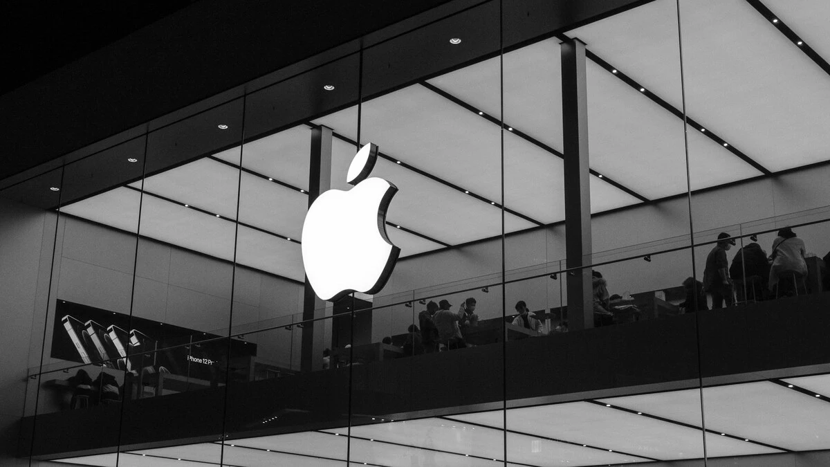 Koniec ery Tima Cooka i składany iPhone? Apple ujawnia datę najważniejszego wydarzenia roku