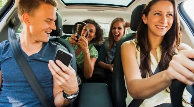 BlaBlaCar rezygnuje z opłat za rezerwację. Wprowadza półroczny abonament