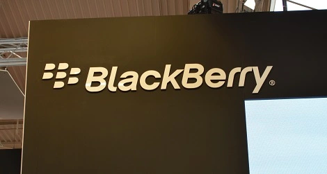 Tonący BlackBerry chwyta się Androida?