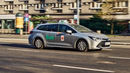 Taksówki Bolt w Polsce będą nagrywać rozmowy w kabinie