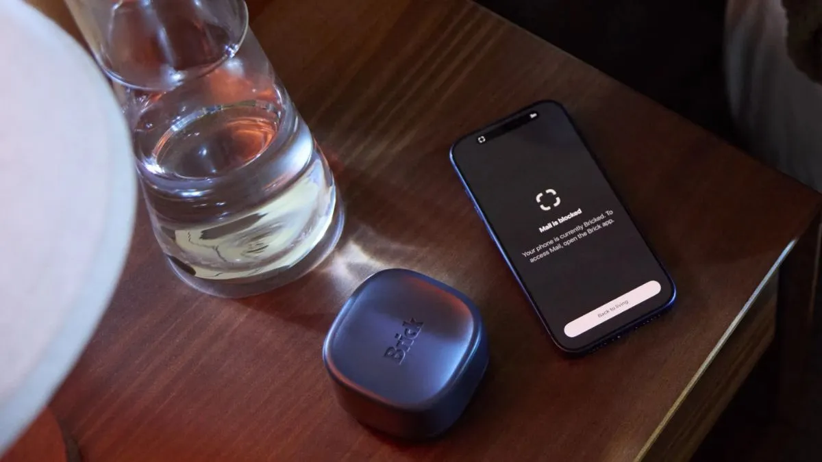 Nowy Brick „ucegli” Twój telefon, gdy przekroczysz próg sypialni