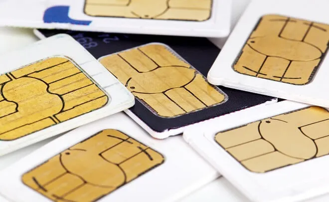 UKE wyjaśnia proces rejestracji kart SIM. Ostrzega przed oszustami