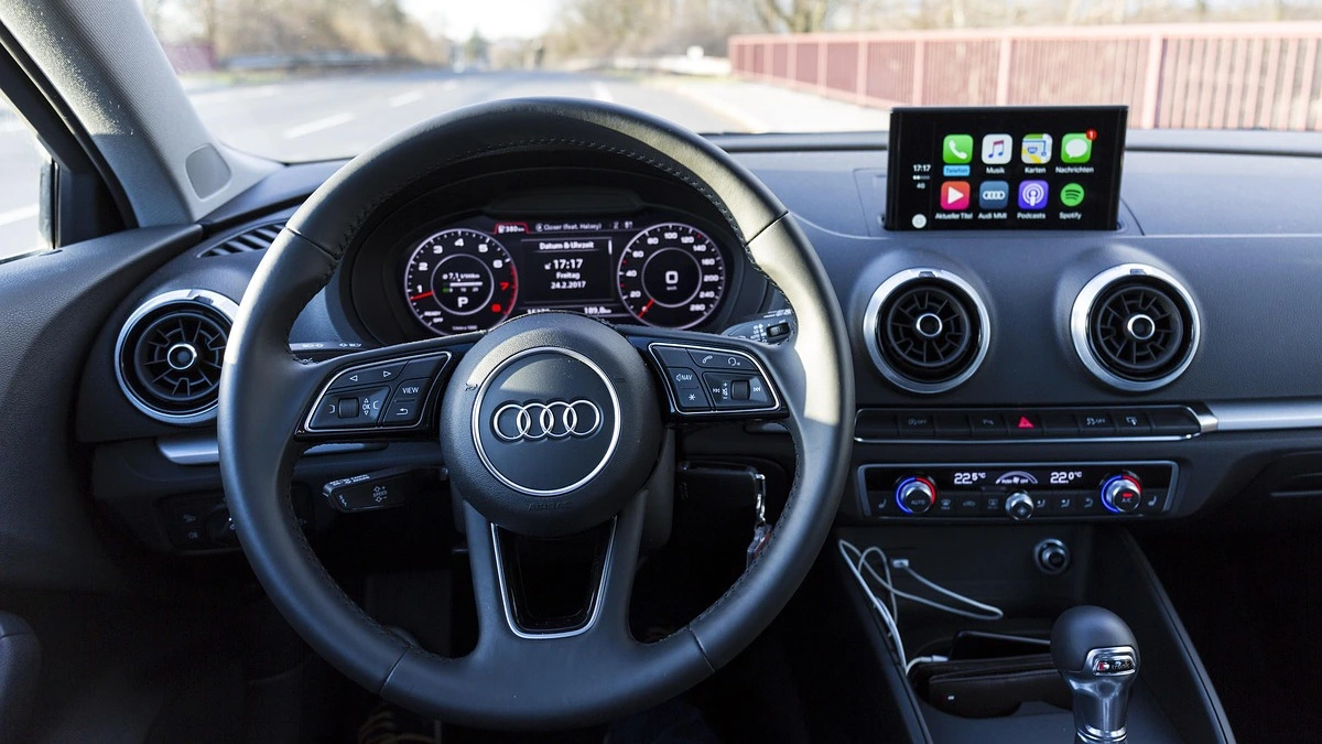 ChatGPT trafił do samochodów. To możliwe dzięki CarPlay