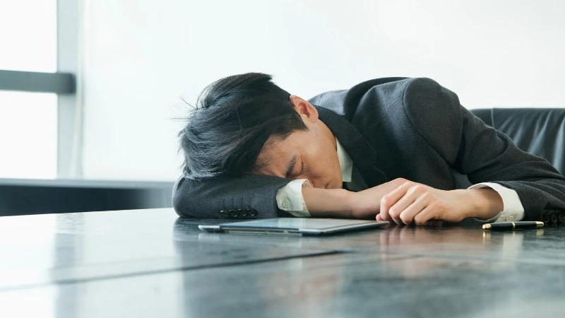 18,5 miliona internautów oglądało śpiącego mężczyznę. Bawi Was to? (opinia)