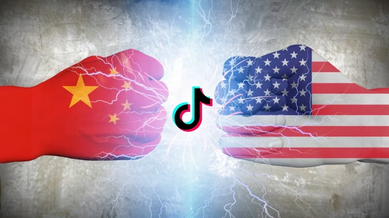 Wojna technologiczna. USA zbanuje TikToka i inne aplikacje z Chin?