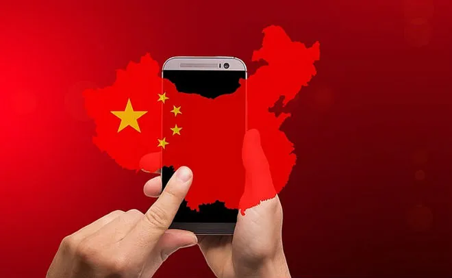 Chińczycy instalują złośliwe oprogramowanie na smartfonach turystów
