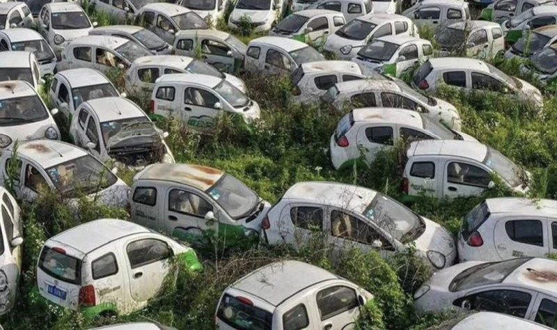 Cmentarzysko elektrycznych aut porzuconych przez koszty wymiany baterii? To fake news