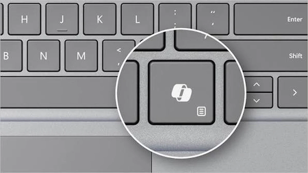 Klawisz Copilot wreszcie będzie użyteczny. Microsoft pozwoli przypisać do niego inny