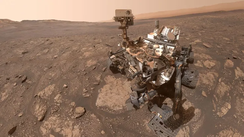 Bajeczne kominy na Marsie? Łazik Curiosity dostrzegł coś dziwnego