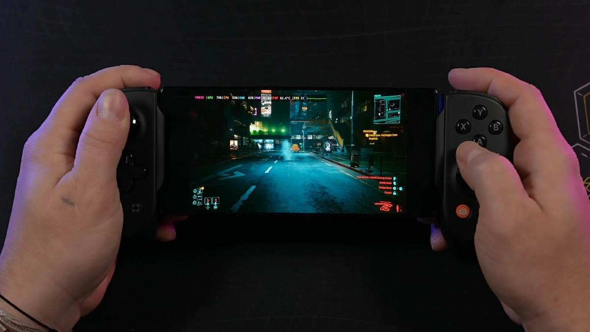 Cyberpunk 2077 uruchomiony na smartfonie. Szalony projekt