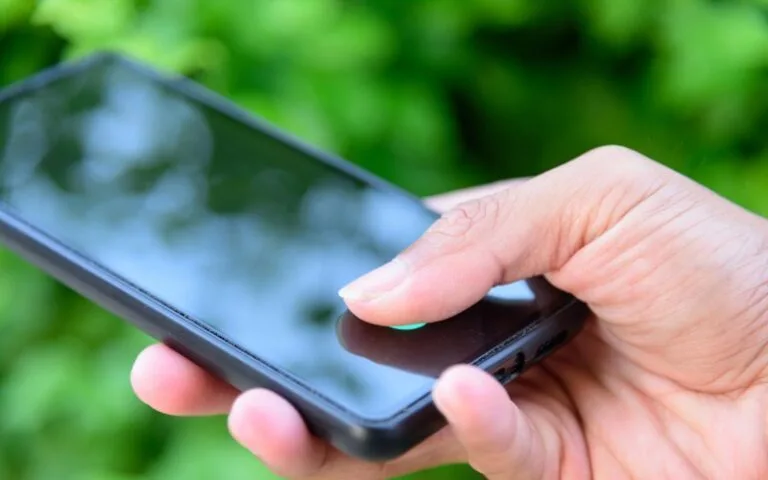 Czytnik linii papilarnych pod całym ekranem smartfonu? Nowy patent Xiaomi