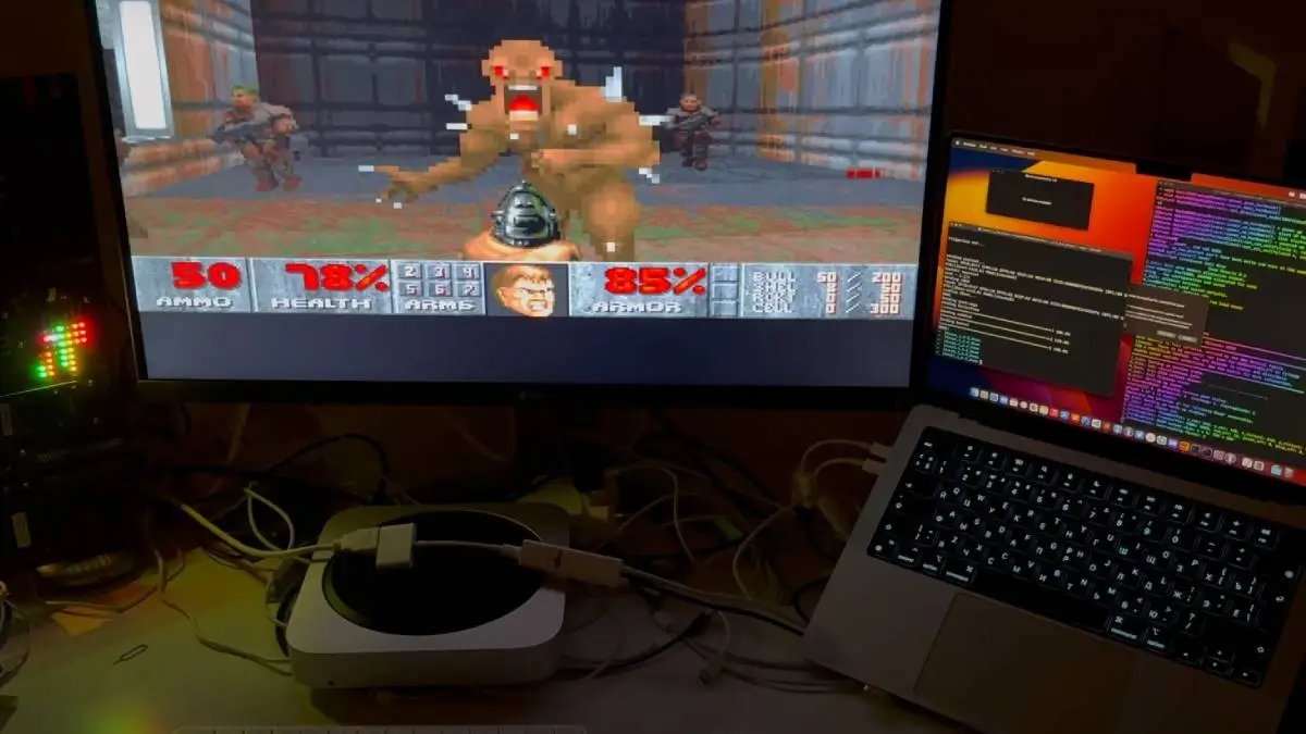 DOOM uruchomiony na przejściówce HDMI. Absurd goni absurd
