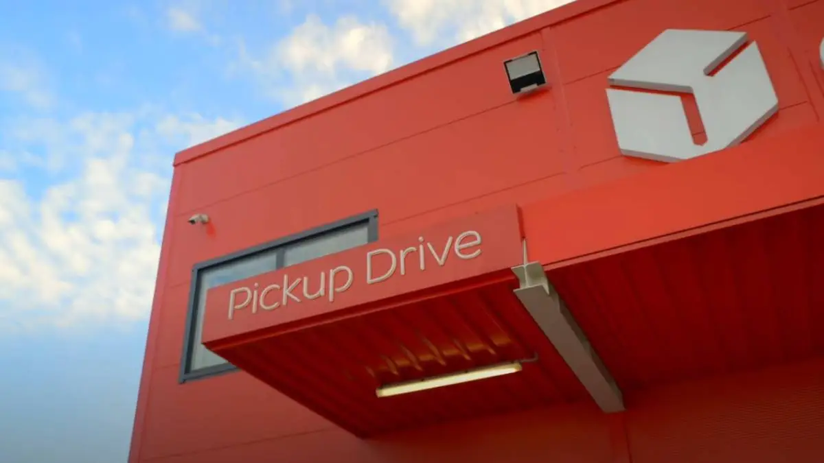 Odbierz paczkę nie wychodząc z auta. Oto DPD Pickup Drive