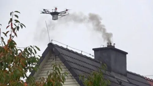 dron straży miejskiej emisja spalin